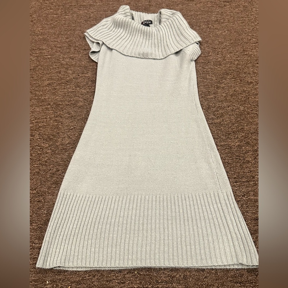 EUC Doll Gray Turtle neck Knit Short Sleeve M Junior Ladues sweater dress